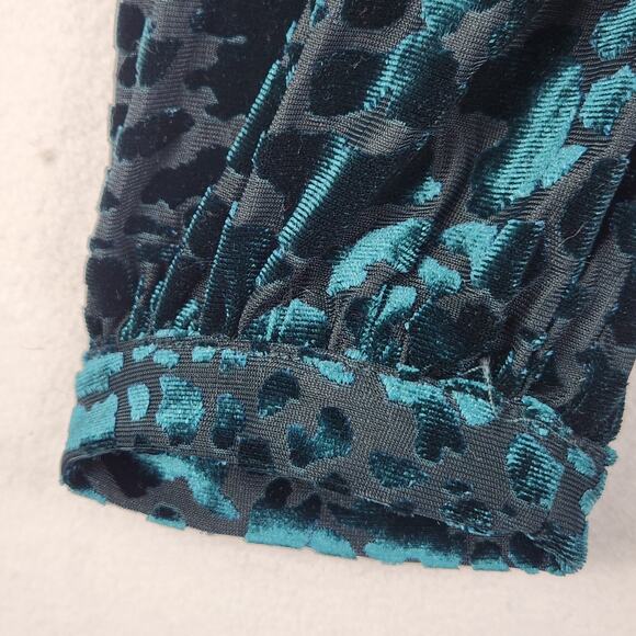 Calvin Klein Burnout Velvet Wrap Dress Women’s SZ 2 Dark Green Animal Print - Picture 6 of 16